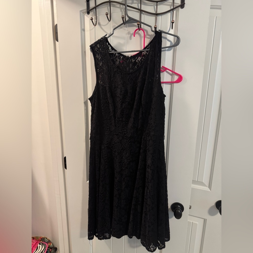 Elegant Black Lace Dress